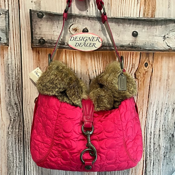 Authentic COACH Quilted C Large Duffle Pink Rabbit Hair NWT # 6733 RARE - Picture 1 of 15